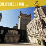 Ulysse, Spacieux Au Centre Historique D'uzes En Rez-de-chaussee Avec Exterieur, Proche Parking Des Marroniers * Uzès