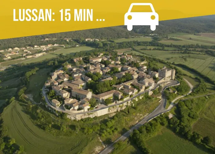 Appartement Ulysse, Spacieux Au Centre Historique D'uzes En Rez-de-chaussee Avec Exterieur, Proche Parking Des Marroniers